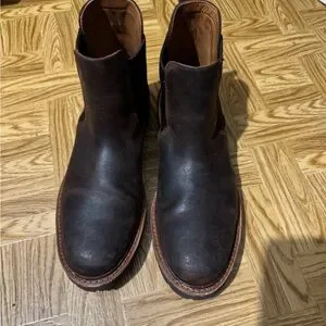 Allen Edmonds sz. 10D Grafton Chelsea Boot in Snuff Suede Grafton Chelsea Boot | Men main image 3